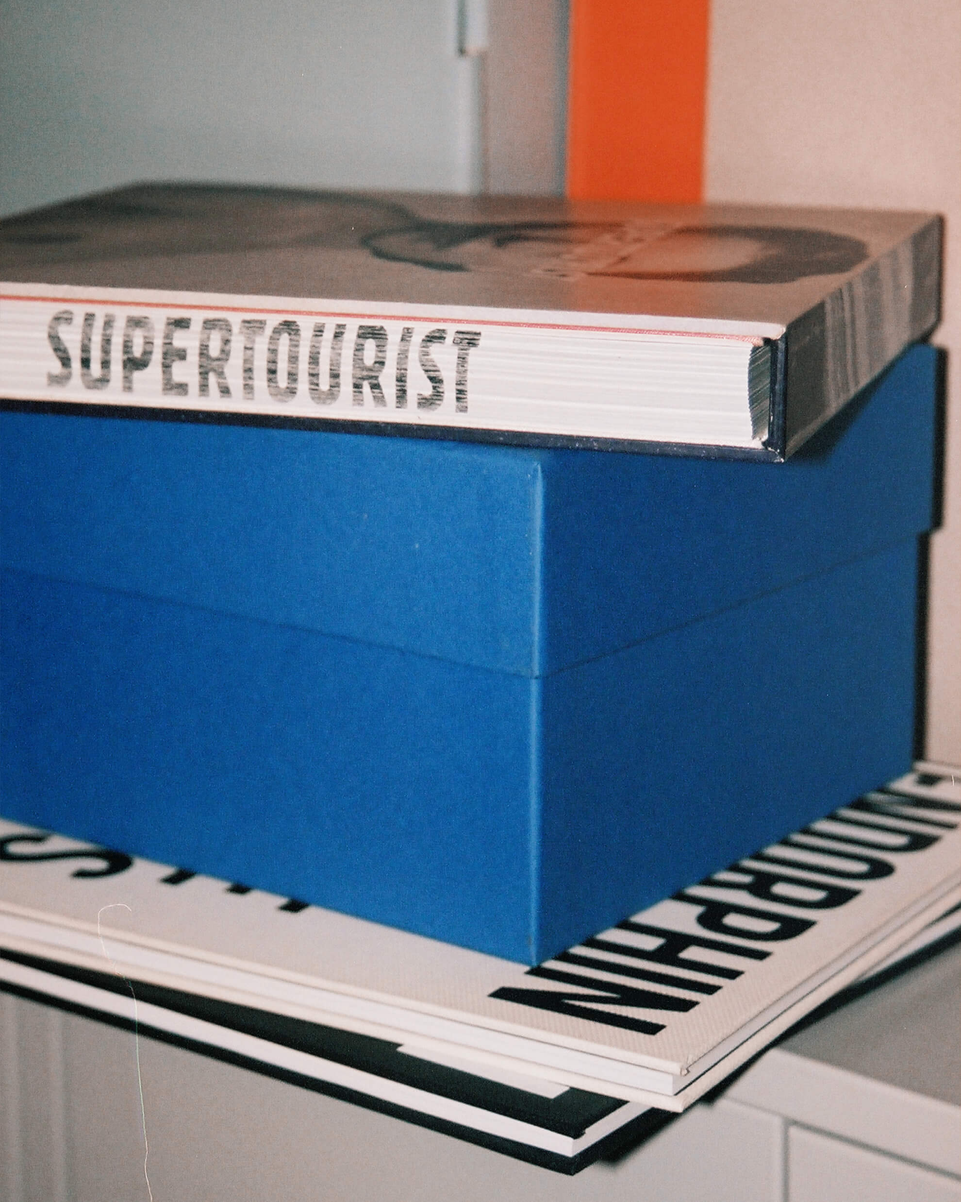 STUDIOAVENIR-SUPERTOURIST-11